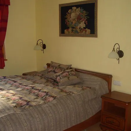 Pensión Bundi 3*
