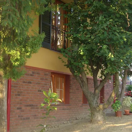 Pensionat Bundi Vendeghaz 3*