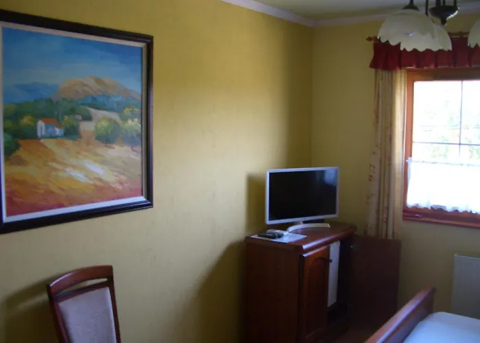 Bundi Vendeghaz Pensionat Kehidakustány