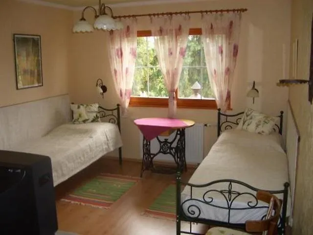 Pensionat Bundi Vendeghaz Kehidakustány